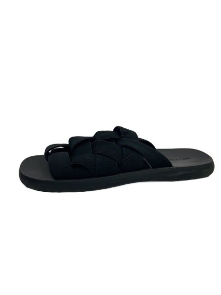 BOTTEGA VENETA(ボッテガヴェネタ) / イントレチャートサンダル/42/BLK