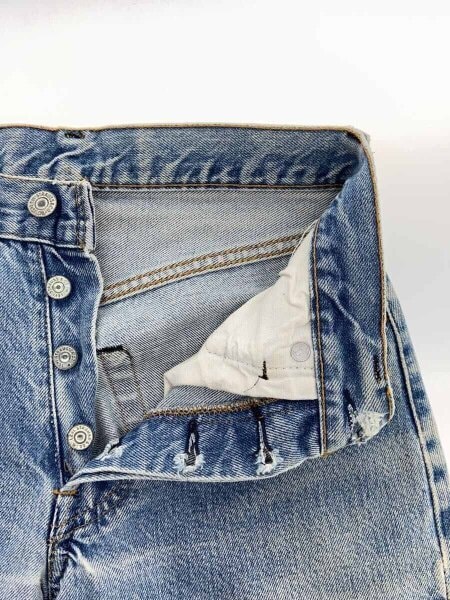 Levi’s / ストレートパンツ/ボタン裏刻印6/デニム/IDG/無地 Levi's(リーバイス) / ストレートパンツ/ボタン裏刻印6/デニム/IDG