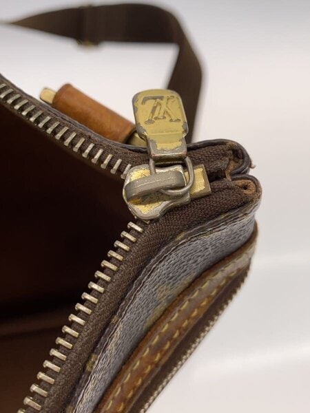 LOUIS VUITTON(ルイヴィトン) / ポシェット・ボスフォール_モノグラム