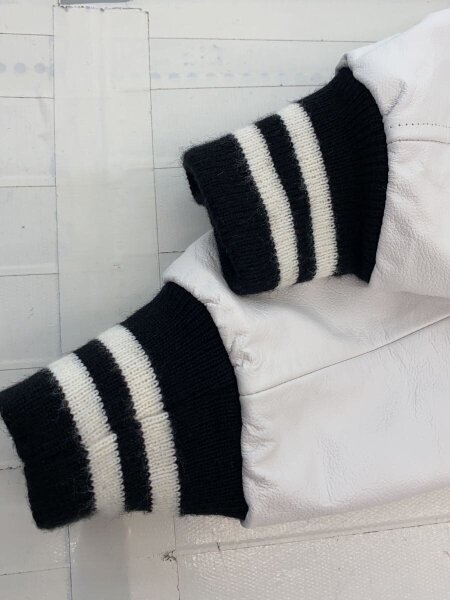 KITH(キス) / スタジャン/--/ウール/BLK/22-020-060-0001-3-0/Vercity 