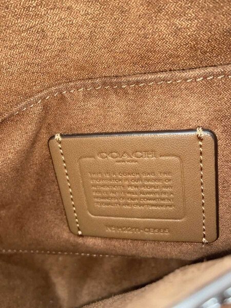 COACH(コーチ) / ショルダーバッグ/レザー/BRW/総柄/CE565/カラー 