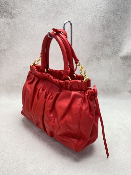 MIU MIU(ミュウミュウ) / 2wayショルダーバッグ/レザー/RED | 中古品の 