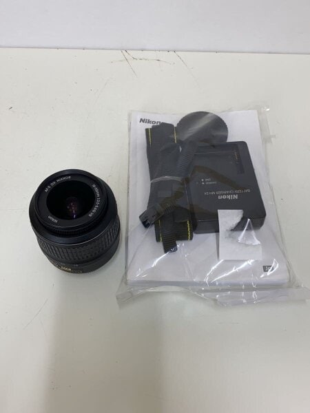 Nikon(ニコン) / デジタル一眼カメラ D5100 ダブルズームキット