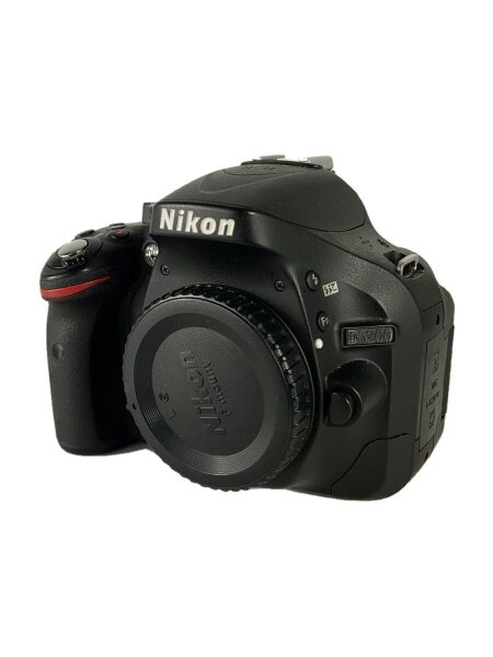 Nikon(ニコン) / デジタル一眼カメラ D5200 18-55 VR レンズキット 