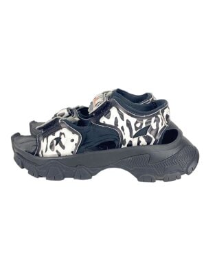 adidas by STELLAMcCARTNEY（アディダスバイステラマッカートニー）の