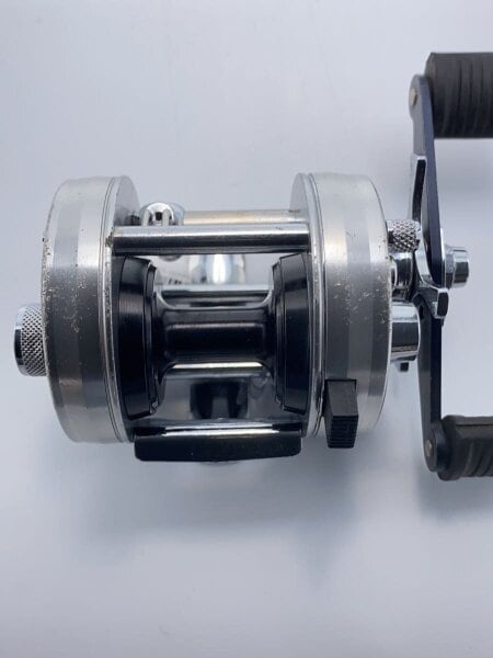 abu アブ アンバサダー 2500c シルバー ABU Ambassadeur 2500C アブ