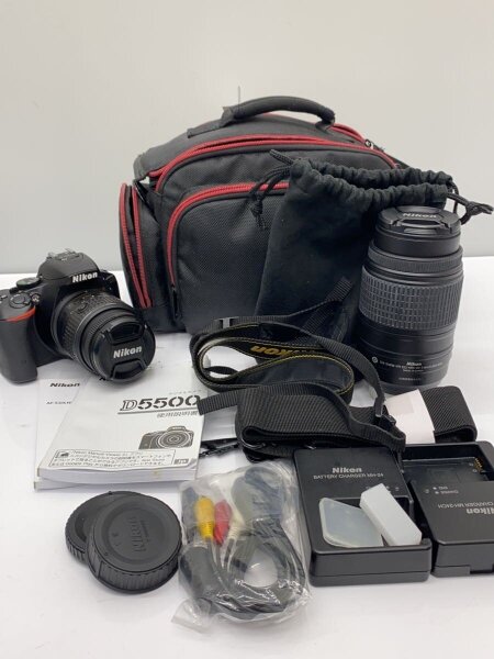 Nikon(ニコン) / デジタル一眼カメラ D5500 ダブルズームキット 
