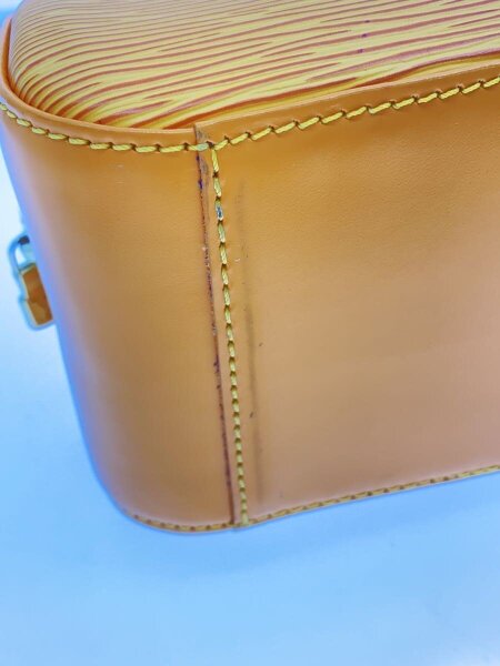 LOUIS VUITTON(ルイヴィトン) / ジャスミン_エピ/レザー/YLW/総柄