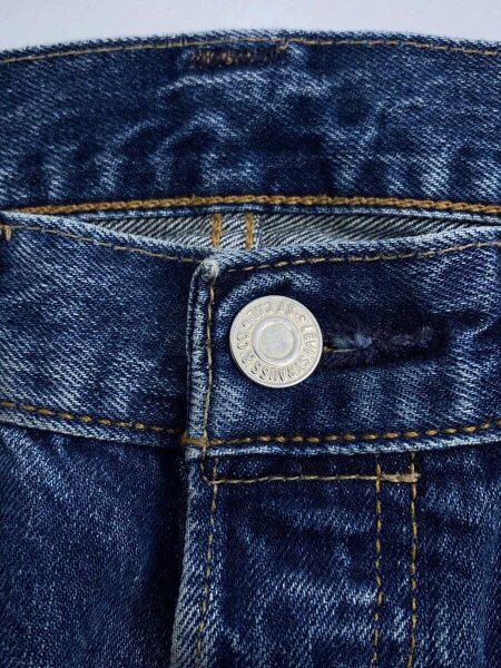 Levi's リーバイス ボタンフライ デニムパンツ インディゴ 商品の説明