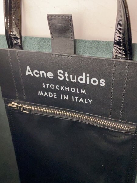 Acne Studios(Acne)(アクネストゥディオズ(アクネ)) / ショルダー 