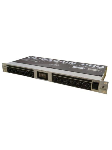 BEHRINGER MIC2200 ULTRAGAIN PRO マイクプリアンプ-preamp Behringer