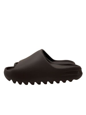 adidasのメンズ シューズ検索結果|古着・中古品の通販サイト セカンド