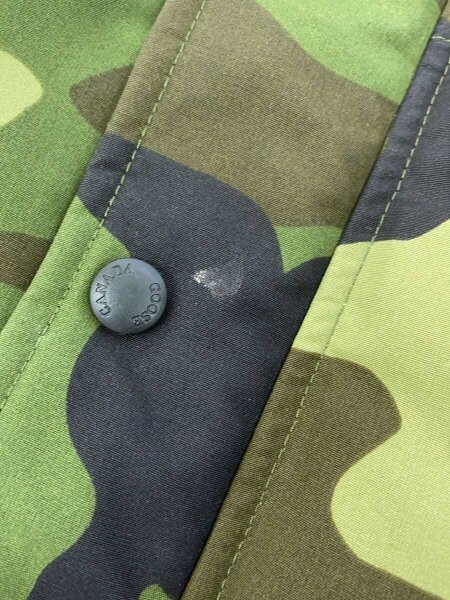 美品✨  ダウンベストM ミリタリーグリーン4151M CANADA GOOSE(カナダグース) / ダウンベスト/M/ポリエステル/GRN