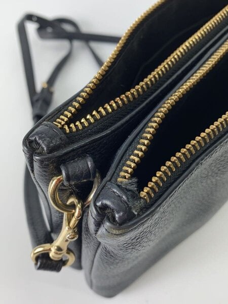 COACH(バラ売り不可) COACH(コーチ) / レイラ・クロスボディ_ブラック/レザー/BLK/無地