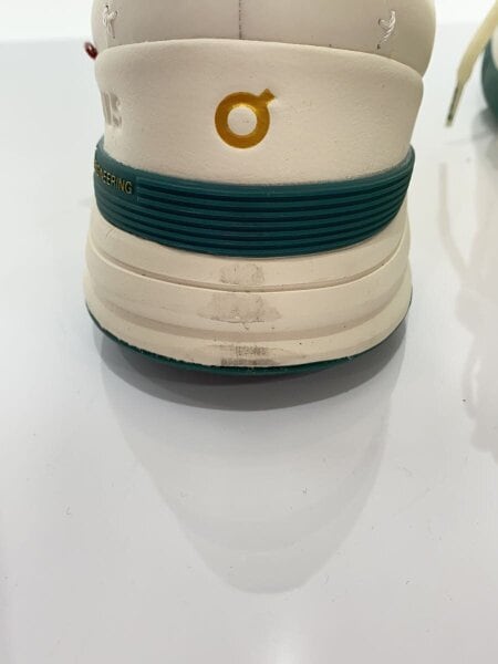 On(オン) / THE ROGER Pro/28cm/CRM/3ME10412491 | 中古品の販売・通販