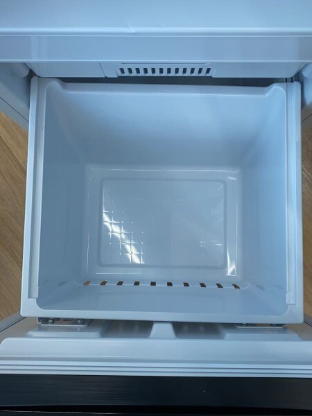 Hisense(ハイセンス) / 冷蔵庫・冷凍庫 HR-D13E3W | 中古品の販売 