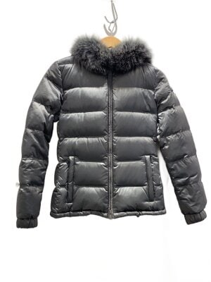 PRADA SPORT（プラダスポーツ）の古着・中古品の通販サイト セカンド