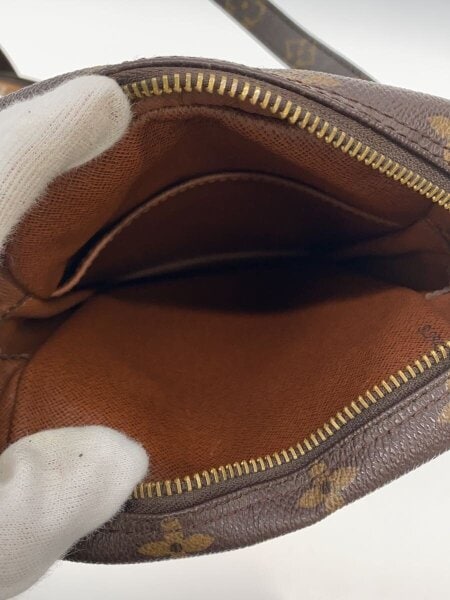 LOUIS VUITTON(ルイヴィトン) / 2)ダヌーブ_モノグラム・キャンバス