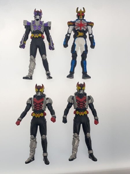 ソフビ 仮面ライダーキバ 15体まとめ | 中古トイ・ホビーの買取＆販売