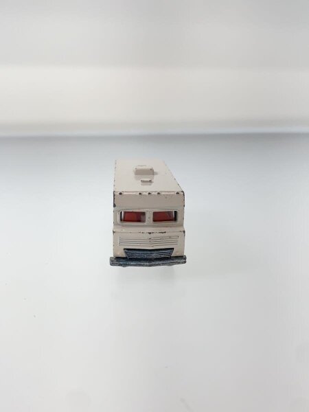 日本製トミカ ウィネバゴ モーターホーム [F1-1-1] 箱なし | 中古トイ
