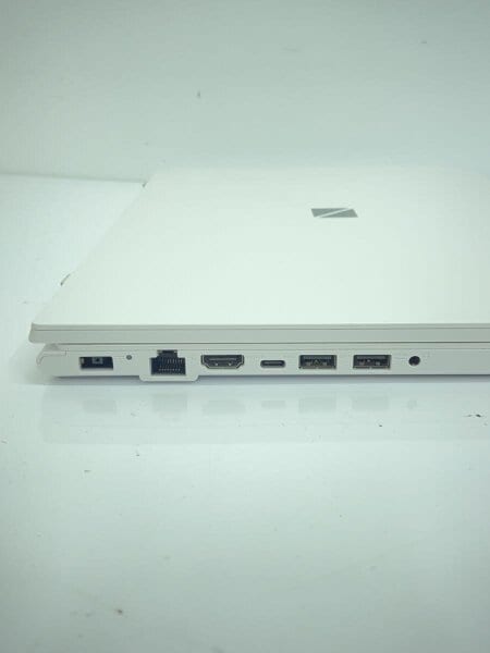 NEC(エヌイーシー) / ノートパソコン LAVIE N15 PC-N156CEAW/Ryzen 7