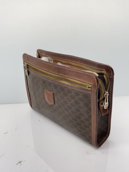 か*め様 CELINE ブラウンレザー クラッチバッグ CELINE(セリーヌ) / クラッチバッグ/レザー/BRW/総柄 | 中古品の販売