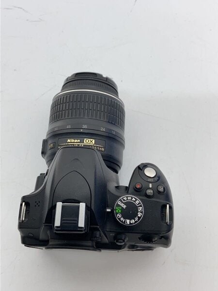 Nikon(ニコン) / デジタル一眼カメラ D3200 18-55 VR レンズキット