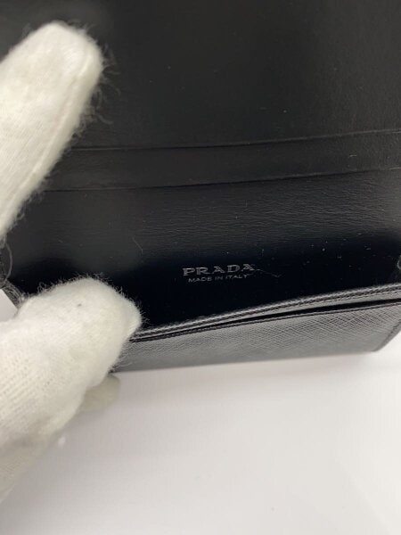 PRADA(プラダ) / サフィアーノ トライアングルコインケース/レザー/BLK