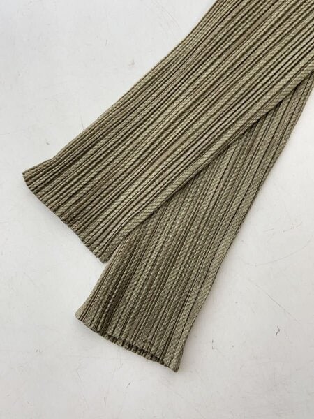 PLEATS PLEASE ISSEY MIYAKE(プリーツプリーズイッセイミヤケ