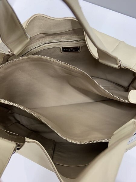 Salvatore Ferragamo(サルヴァトーレフェラガモ) / トートバッグ