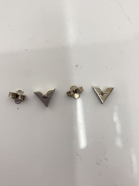 LOUIS VUITTON(ルイヴィトン) / スタッズイヤリング・エセンシャル
