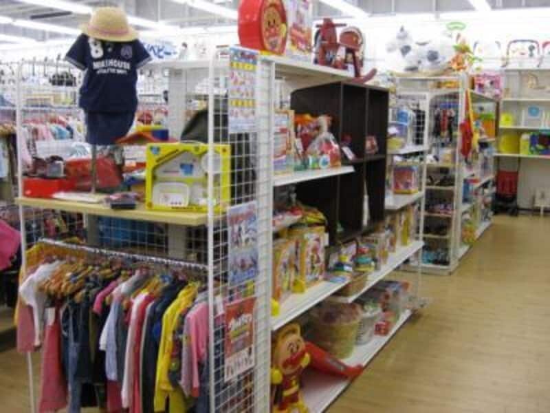 セカンドストリート 西大津店｜洋服(古着)・家具・家電等の買取と販売